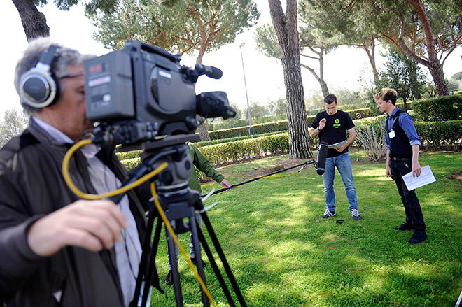 Lorik Cana sul set per la campagna Oxfam - Con le donne per vincere la fame - Formello 14 qprile 2014 (ph. per gentile concessione SS Lazio)